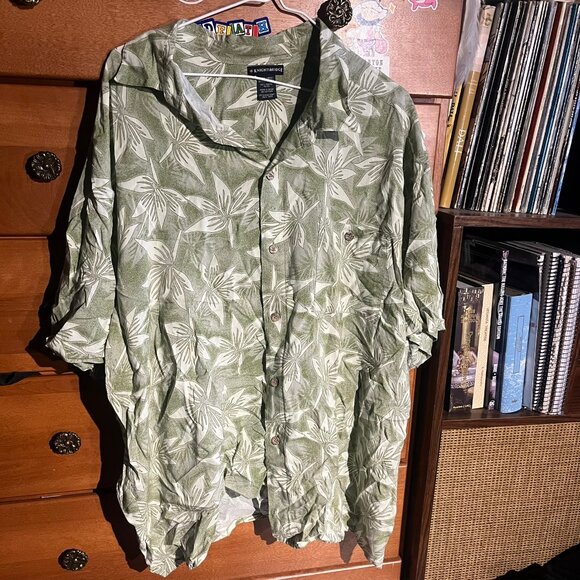 Vintage Summer Hawaiian Shirt - Picture 2 of 4